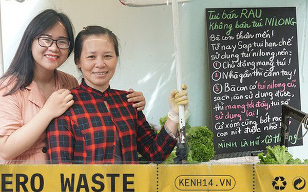 Người tặng tấm biển "Tui bán rau, không bán túi nilon" cho các sạp hàng ở Sài Gòn: Các cô chú làm được thì chúng mình cũng làm được!