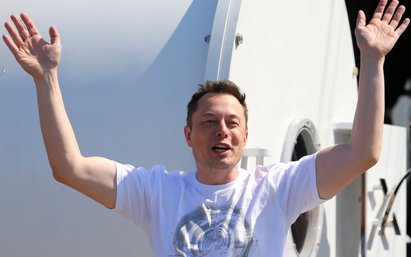 Kiếm tiền giỏi như Elon Musk: Bỏ túi 2,3 tỷ USD trong năm ngoái, 65 CEO được trả lương cao nhất thế giới cộng lại cũng không bằng!